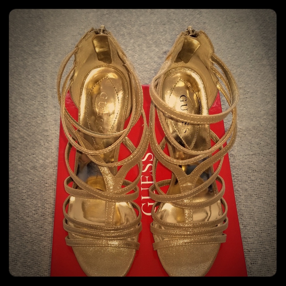 Guess strappy hold heels